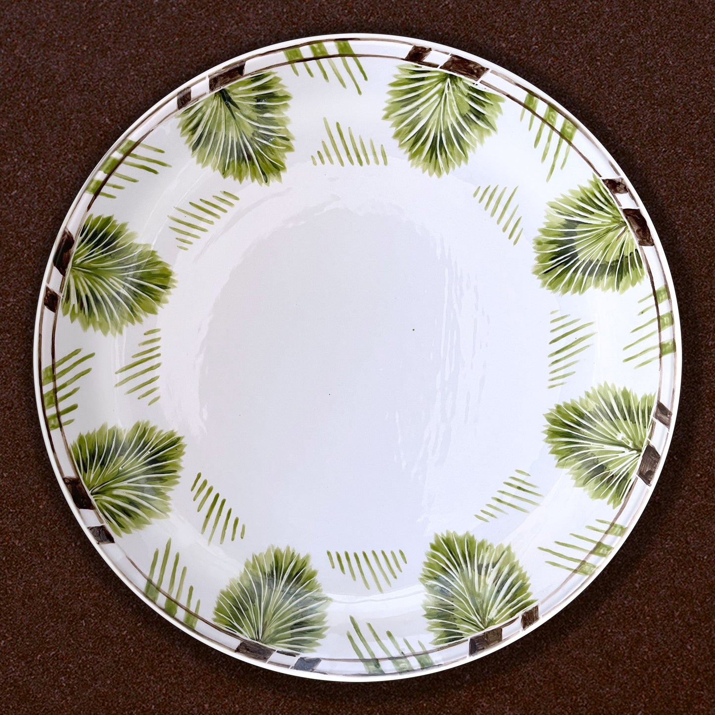 Green Pelargonium dinner plate